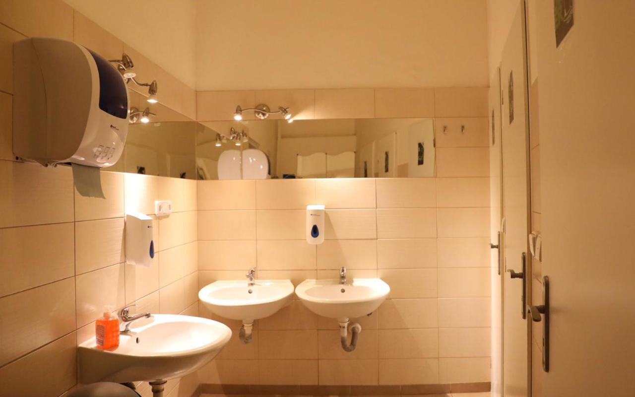 Onefam Home براغ المظهر الخارجي الصورة